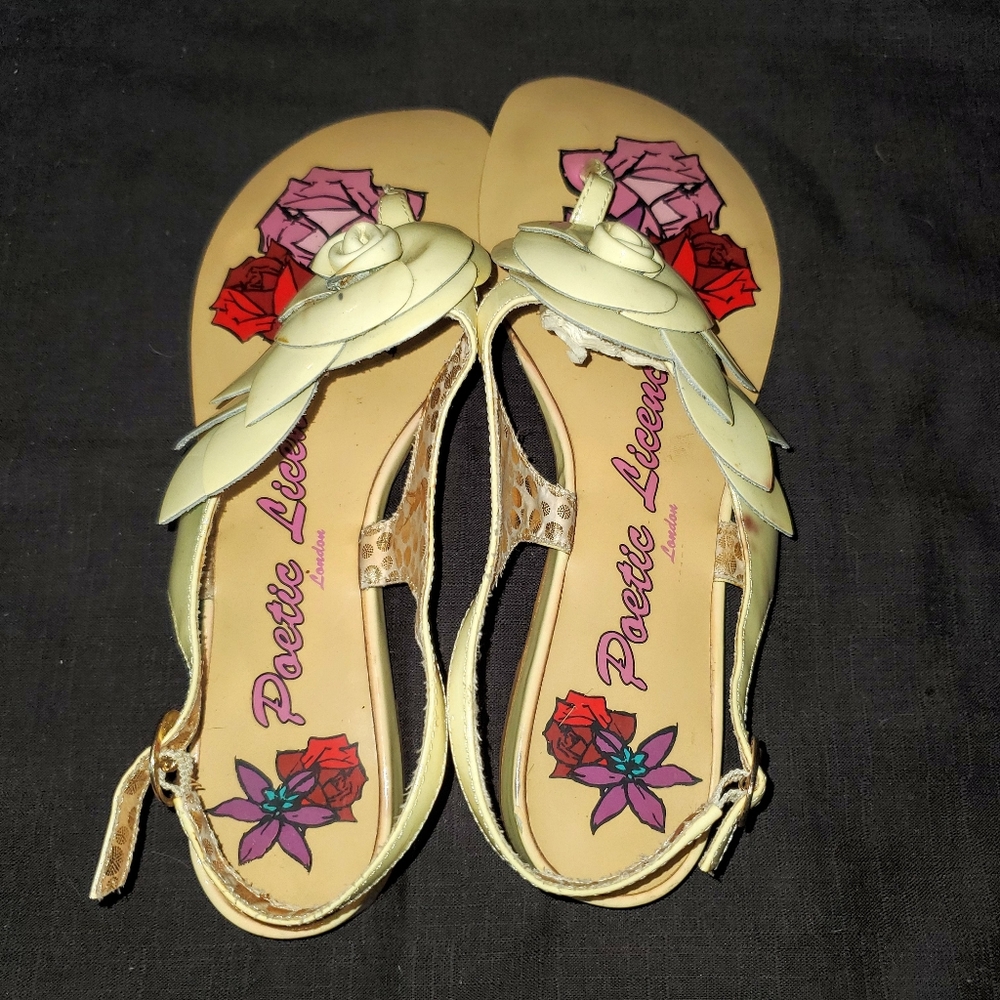 Poetic License "My Haven" Nude Beige Flower Leather Slingback Sandals Flat Shoes - Picture 3 of 15
